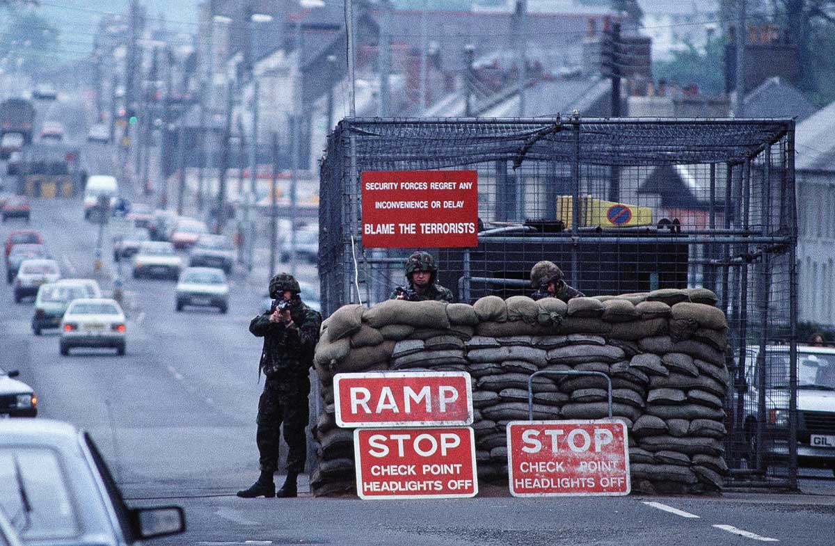 EN EL PUNTO DE MIRA Cookstown, Irlanda del Norte, mayo de 1991
